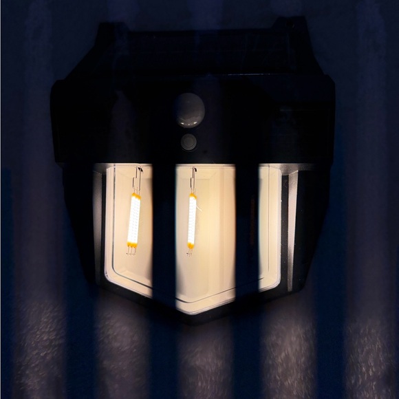 Solar Sensor Light with LED 3 Modes - Picture 4 of 8